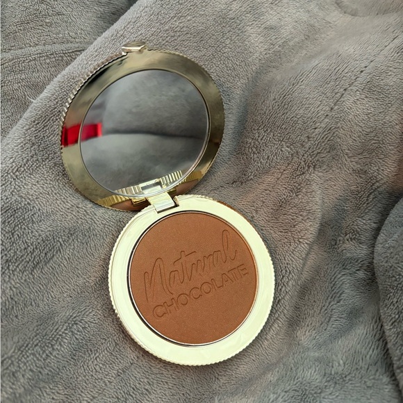Natural Chocolate Bronzer by [Too Faced] - Rich Brown - Picture 1 of 3
